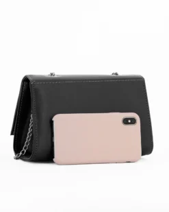 ANNES NICOLE - Pochette nera con patta in vernice e doppia catenina, MADE IN ITALY