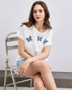 BACHATA - Tshirt manica corta bianca con decorazione di farfalle