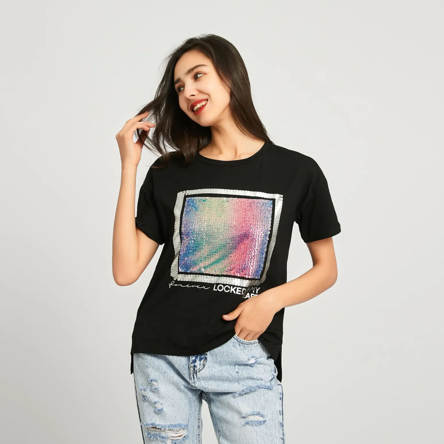 BACHATA - TSHIRT MANICA CORTA NERA CON PIALLETTES MULTICOLOR