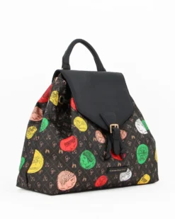 CORTINA POLO STYLE - Zaino nero con finta fibbia sulla patta e stampe multicolor