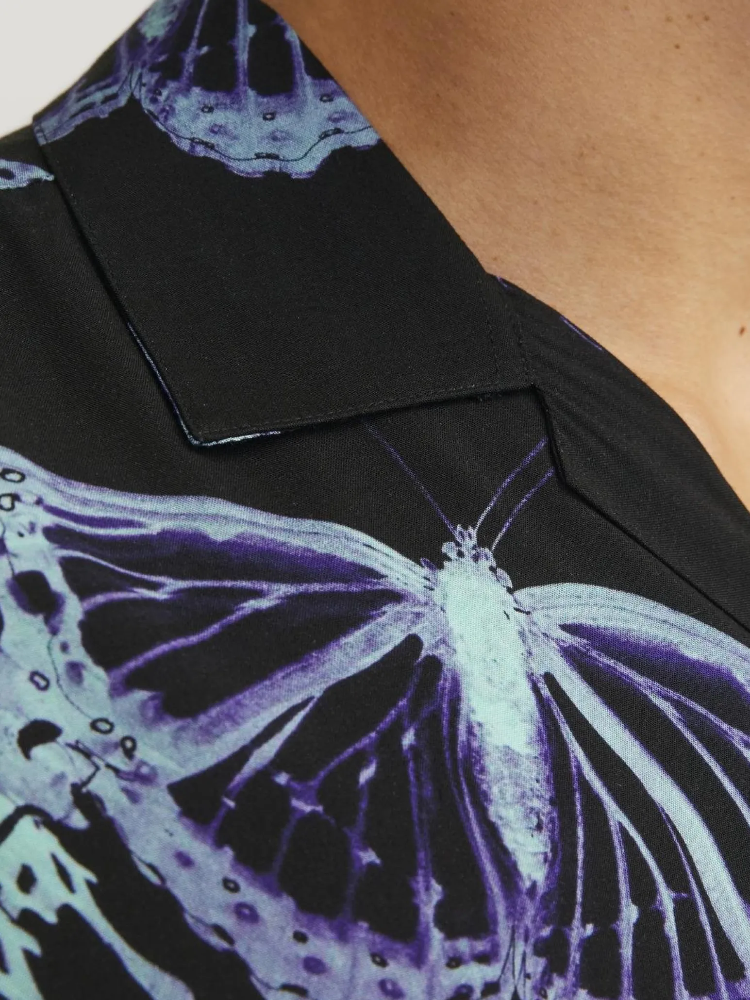 JACK&JONES CAMICIA HAWAIANA NERA DA UOMO STAMPA FARFALLE
