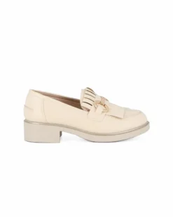 MISS GLOBO - Mocassino beige con morsetto oro e frange