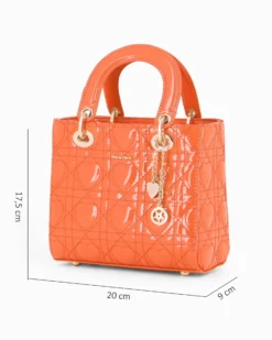 NARDINI - Borsa piccola arancione due manici effetto vernice trapuntata con cuori e ciondoli, tracolla removibile