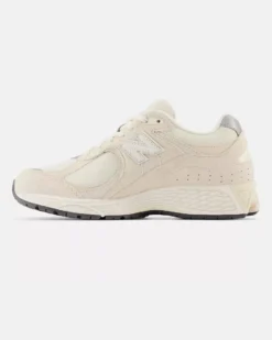 NEW BALANCE 2002R – SNEAKERS JUNIOR LIFESTYLE SABBIA / ARGENTO – M2002RCC