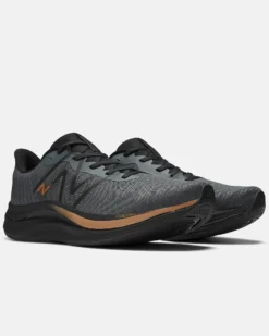 NEW BALANCE - Scarpa da running uomo nera in rete traspirante con intersuola in schiuma - FUELCELL PROPREL V4