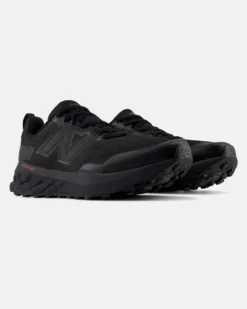 NEW BALANCE -  SCARPE DA RUNNING TRAIL FRESH FOAM NERE DA UOMO,  MGARO2RN