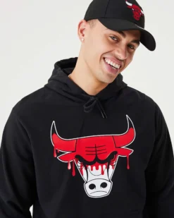 NEW ERA - Felpa nera con cappuccio e logo Chicago Bulls