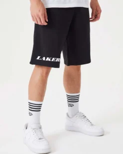 NEW ERA - Pantalone corto oversize fit da uomo nero con logo Lakers