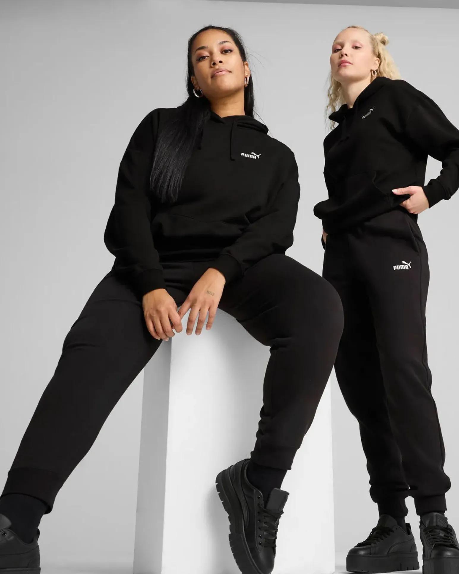 PANTALONE ESS SMALL NO.1 LOGO FL CL BLK