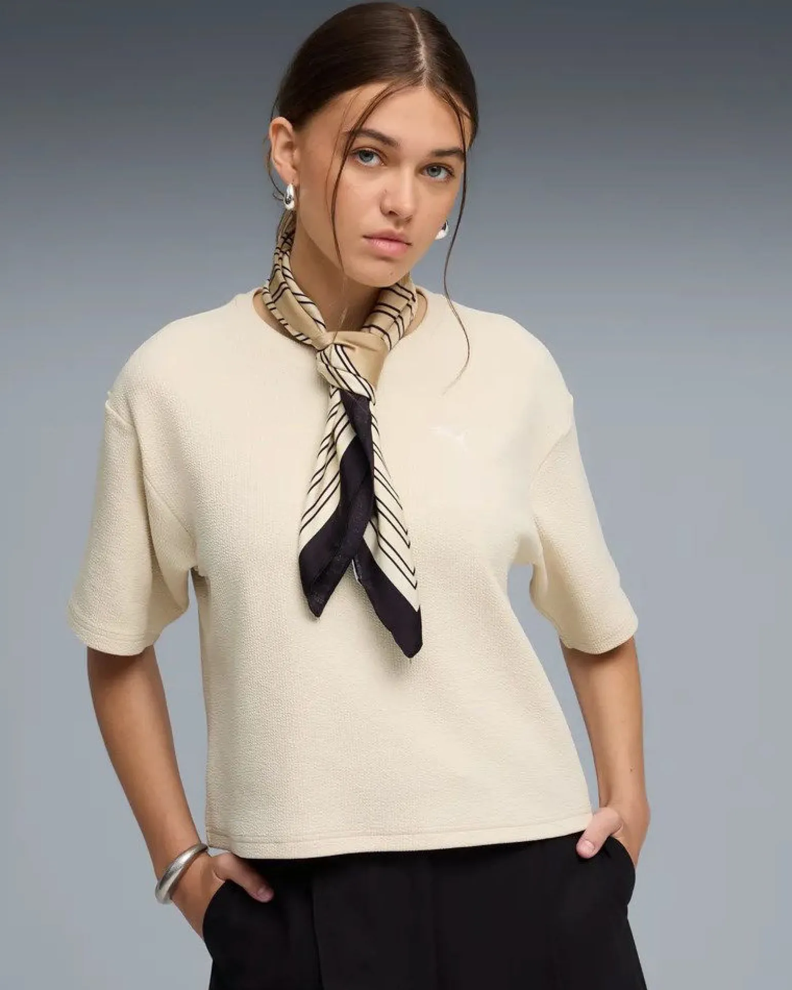 PUMA - T-SHIRT BEIGE/PANNA ESSENTIAL ELEVATED RELAXED DA DONNA, 691813-87