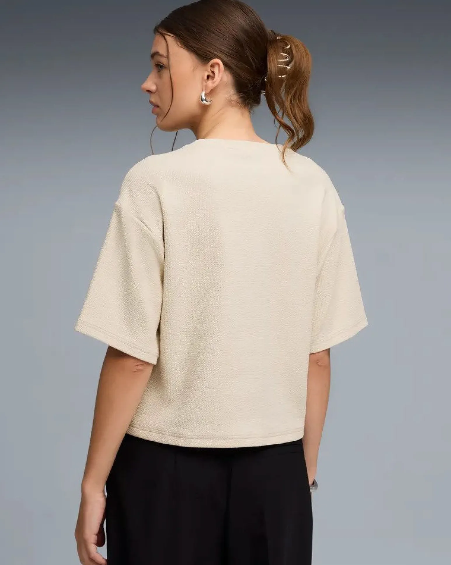 PUMA - T-SHIRT BEIGE/PANNA ESSENTIAL ELEVATED RELAXED DA DONNA, 691813-87