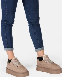 RIFLE - Scarpa beige scamosciata con lacci e pelliccia interna