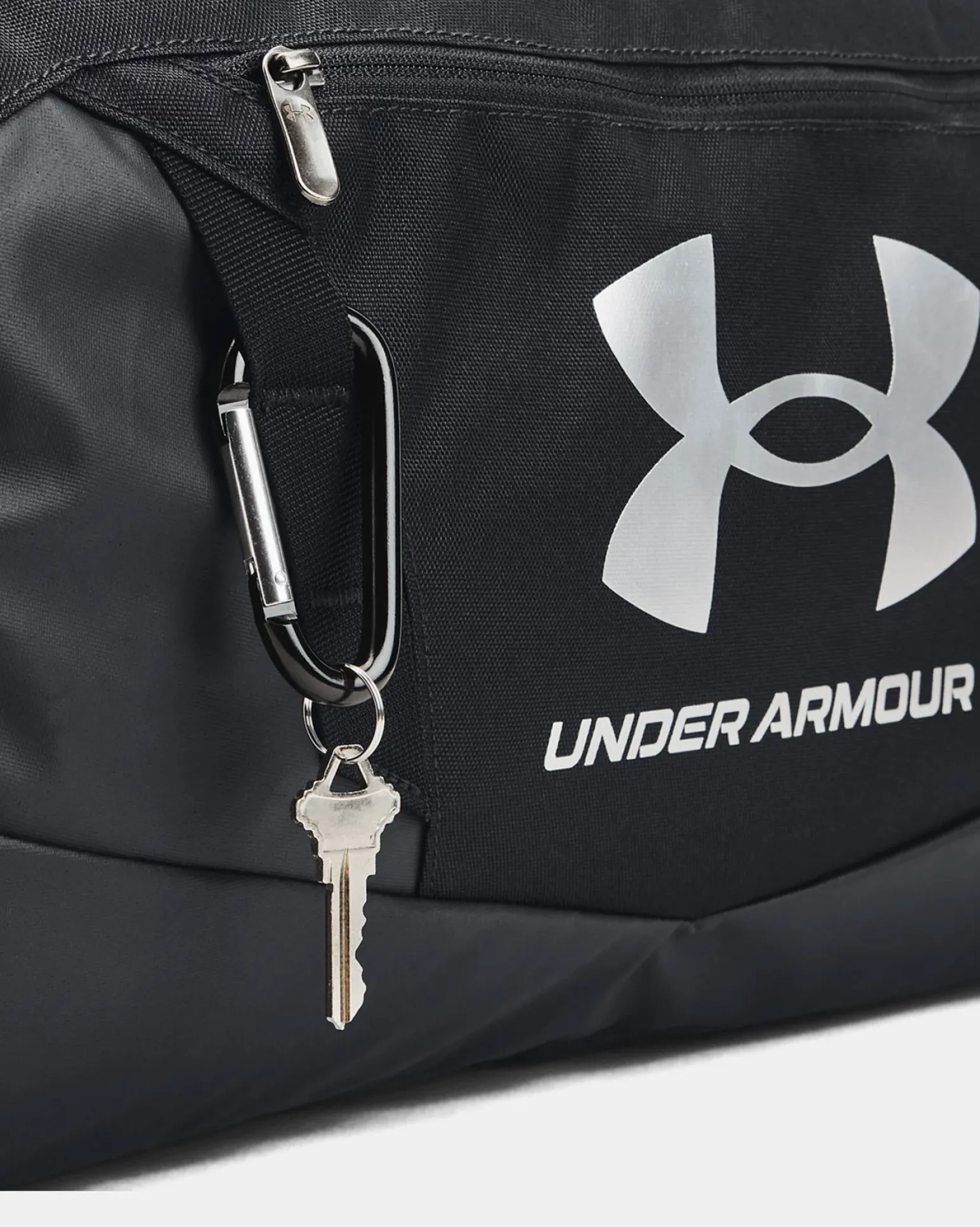 UNDER ARMOR - Borsone nero impermeabile con tasca frontale e logo bianco