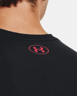 UNDER ARMOR - T shirt da uomo nera con logo bianco e rosso