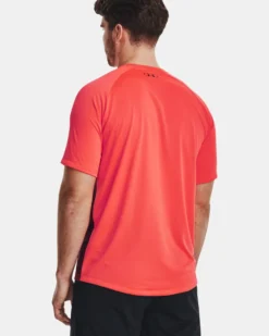 UNDER ARMOUR - T shirt da uomo arancione fluo in tessuto traspirante