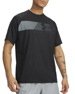 UNDER ARMOUR -T-SHIRT MEZZA MANICA TECH GRAPHIC TEE NERA CON DETTAGLI GRIGI DA UOMO, 6014733_0001